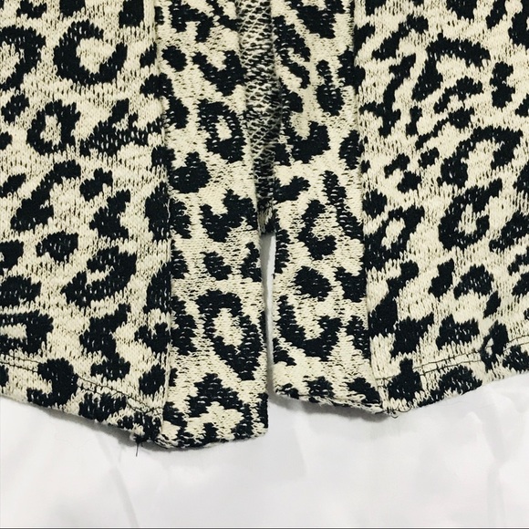 Women’s Attention Cardigan - Picture 3 of 7